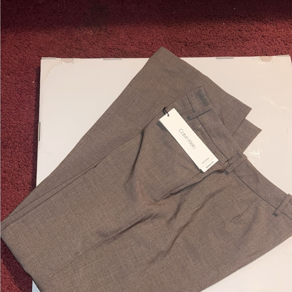 Woman’s Trousers / Calvin Klein